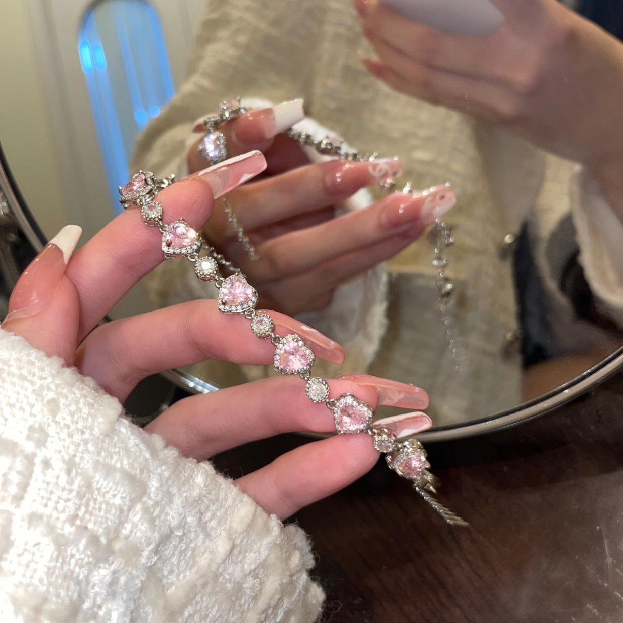 "Love in Bloom" Pink Heart Bracelet – Stunning Rose Gold & Zircon Detailing | A Thoughtful Gift for Every Occasion
