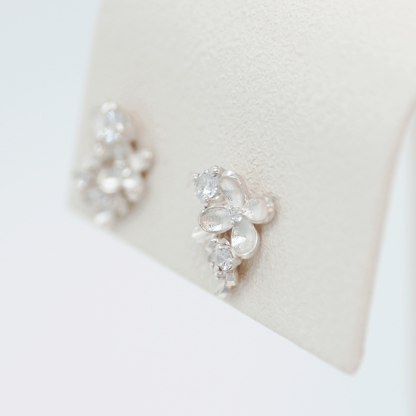 Osmanthus flower Stud Earrings