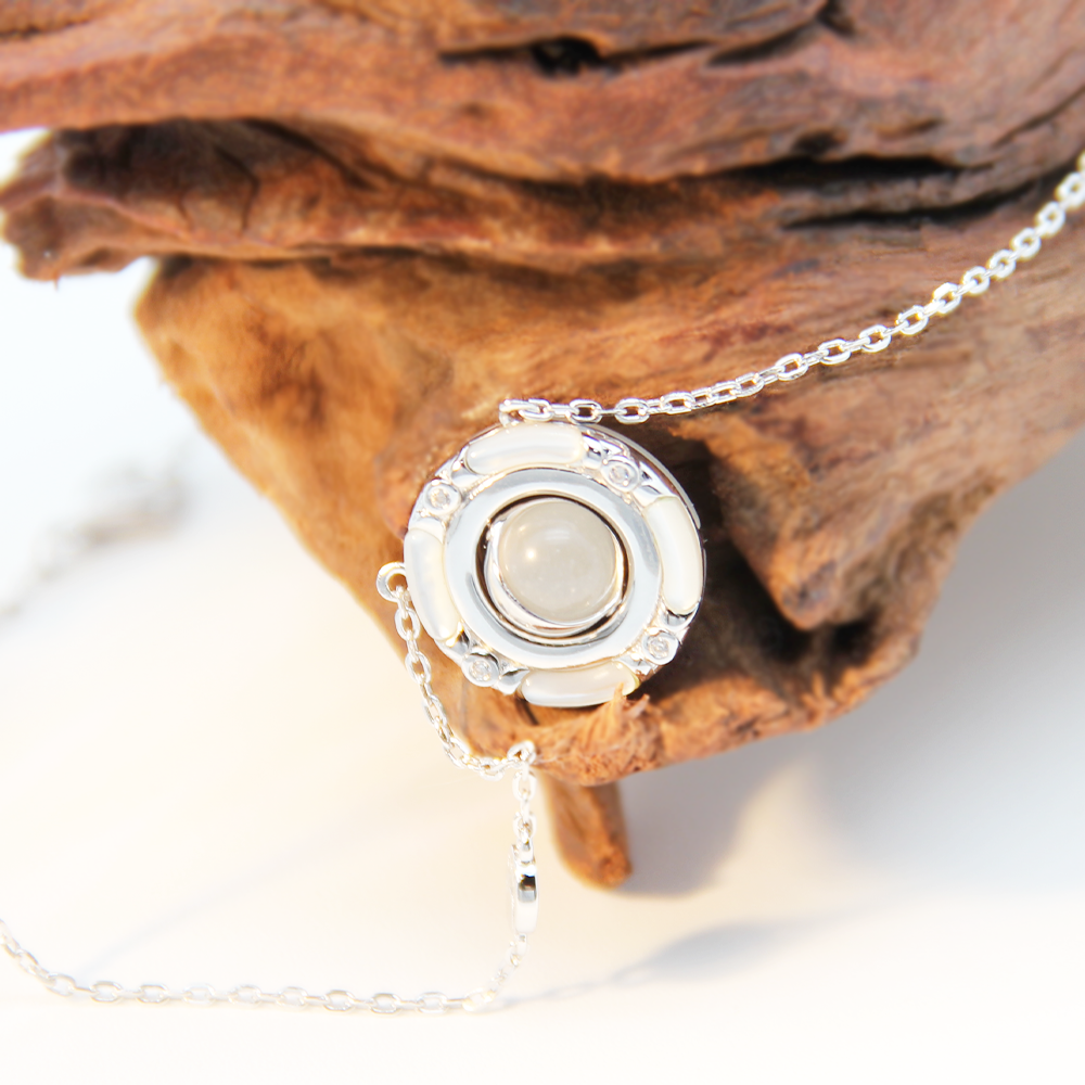 Orblink Moonlight Glow Necklace
