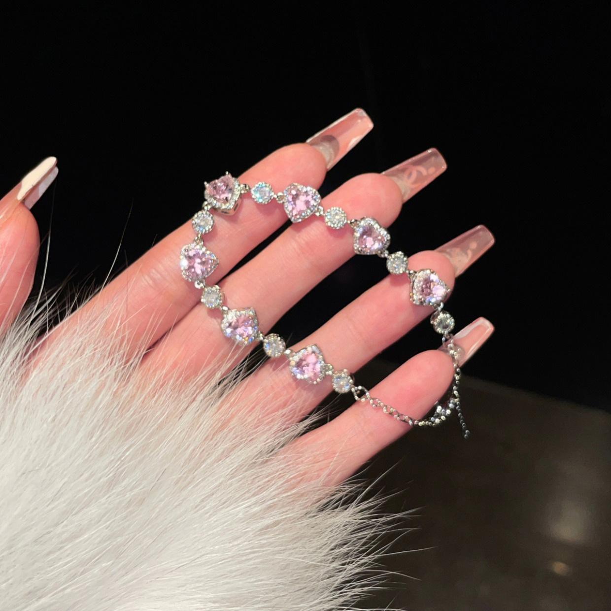 "Love in Bloom" Pink Heart Bracelet – Stunning Rose Gold & Zircon Detailing | A Thoughtful Gift for Every Occasion