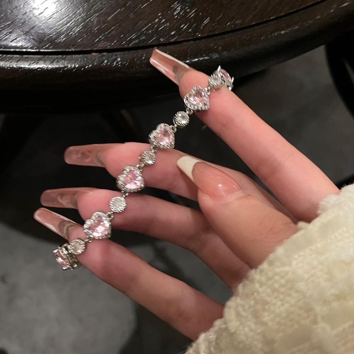 "Love in Bloom" Pink Heart Bracelet – Stunning Rose Gold & Zircon Detailing | A Thoughtful Gift for Every Occasion
